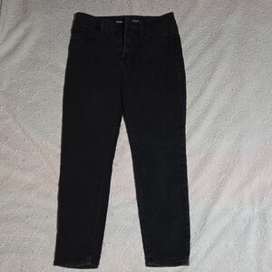 3/$10 Old Navy Black Skinny Jeans Sleek Style